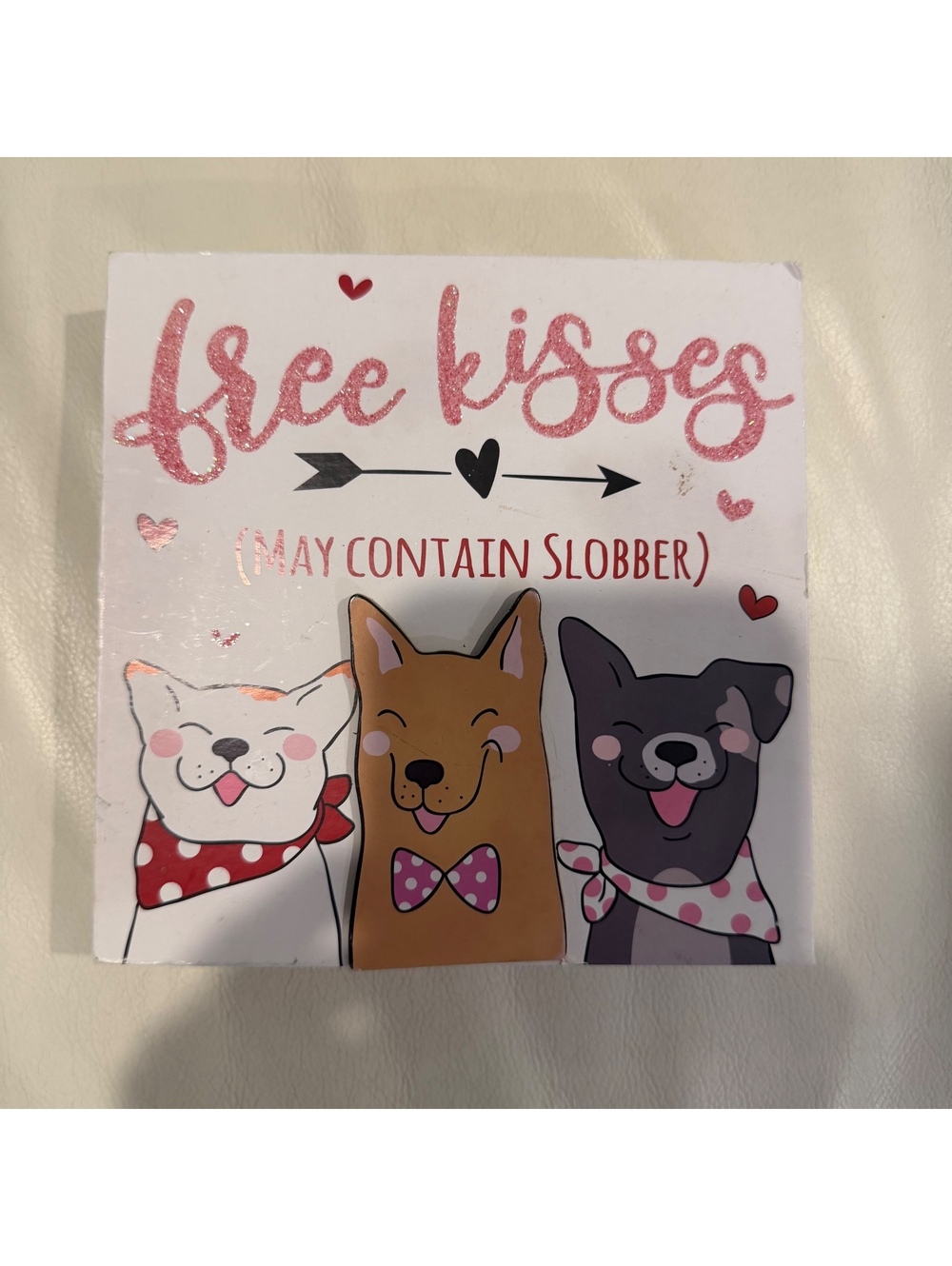 Free Kisses Decorative Wall Sign with Dogs